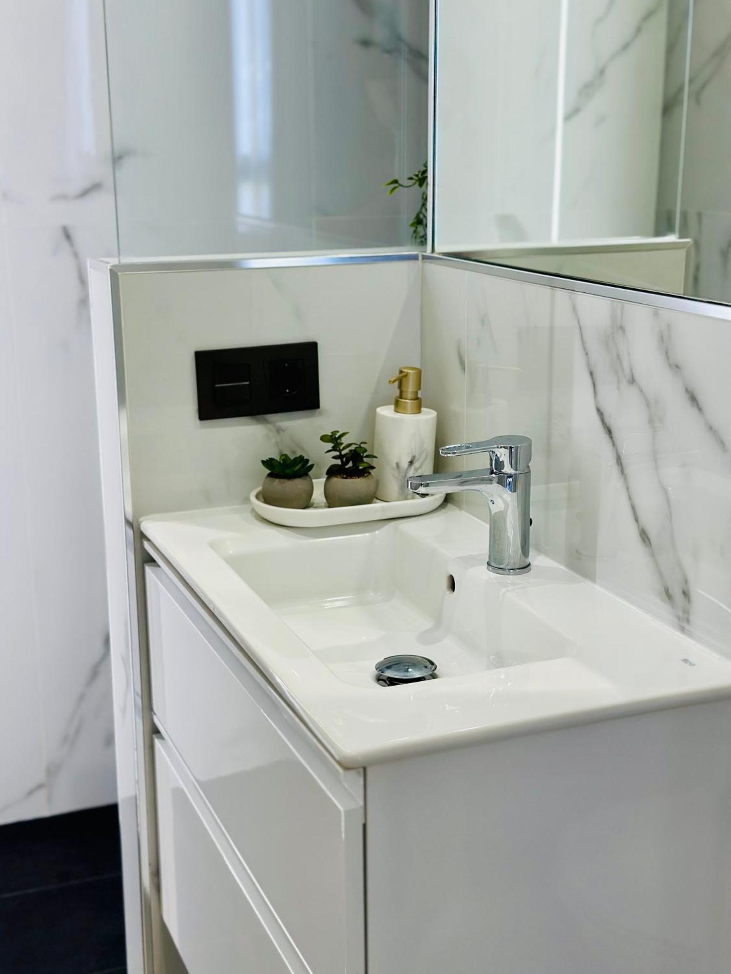 פואנגירולה Mark Suite B8 מראה חיצוני תמונה